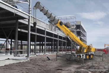 Manitowoc-reveals-the-Grove-GRT9165-rough-terrain-crane-at-Crane-Days-2018