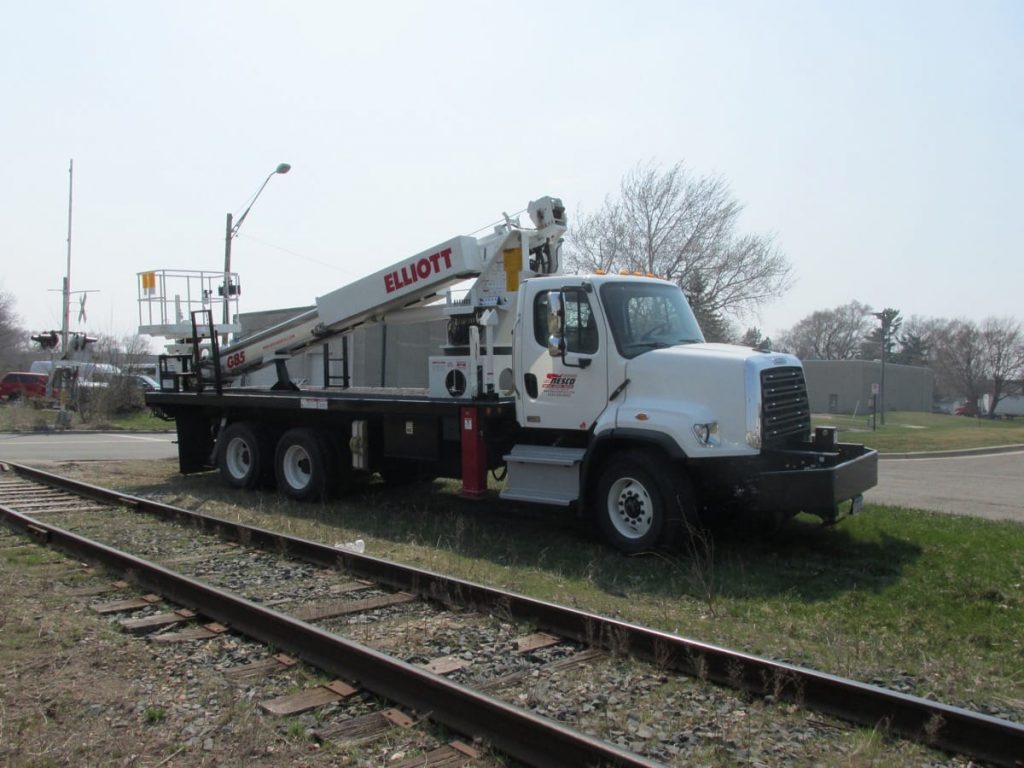 Digger Derrick and Boom Truck Products - Elliott