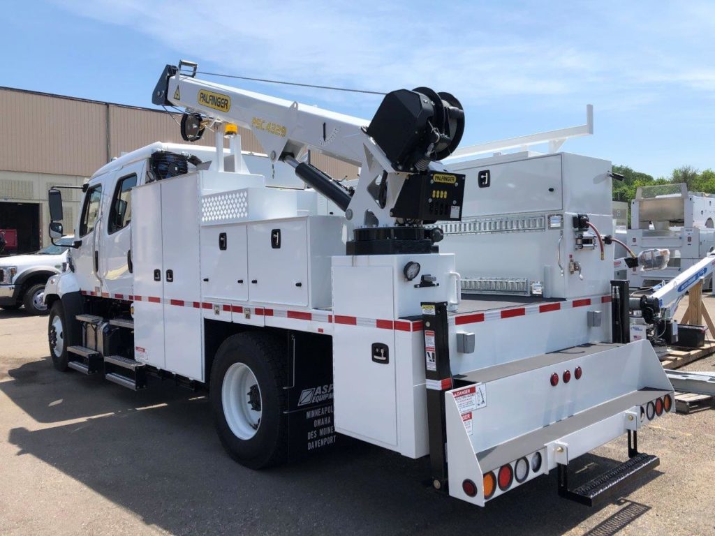 Purpose-built railroad welding truck with crane