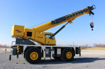 Grove GRT655 rough terrain crane with 55 ton load capacity
