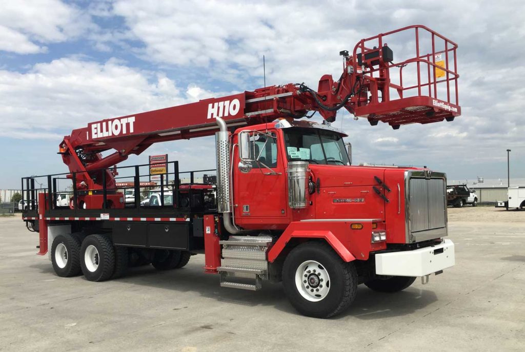 Elliott H110, heavy duty 110 ft aerial device on Western Star chassis for mining