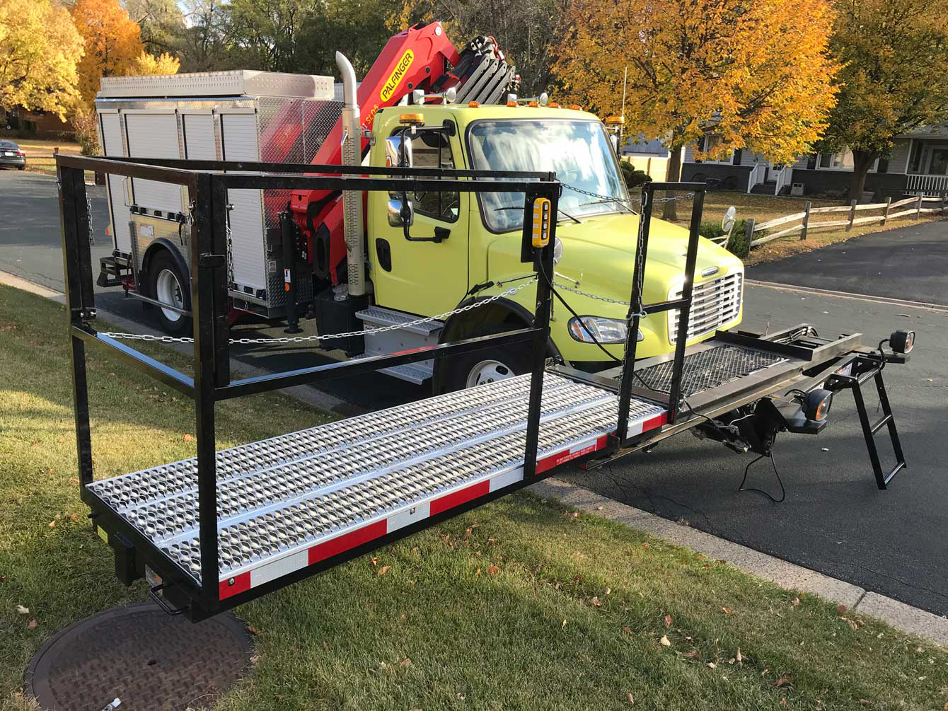 Truck-Mounted Catwalks