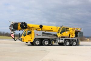 Grove TMS9000-2 truck-mounted crane, MEGAFORM boom optional extensions, counterweight removal system