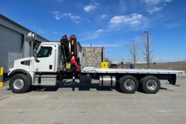 2023 Western Star with Palfinger knuckle boom and Scott Tafco Magnum aluminum flatbed