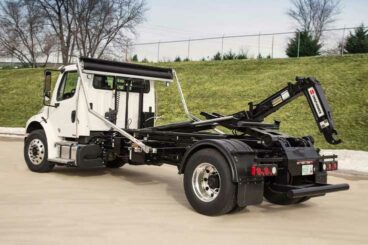 Swaploader hooklift ag truck for dump boxes