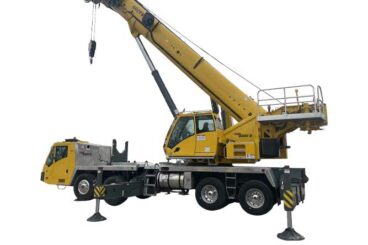 Grove TMS9000-2 truck-mounted crane