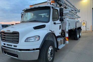 Everdigm 28 meter concrete boom pump truck