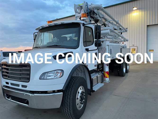 Everdigm 33 meter concrete boom pump truck