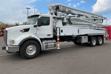 Everdigm 40CX concrete boom pump truck with 128 feet of vertical reach