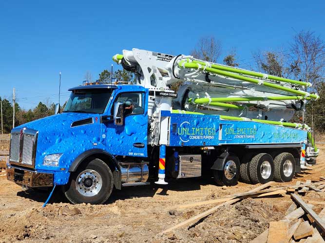 42 meter Everdigm concrete boom pump truck with 5-section RZ-folding boom.