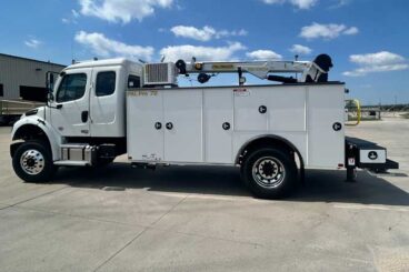 White commercial work truck with Palfinger PSC 10829 crane and PAL Pro 72 body.